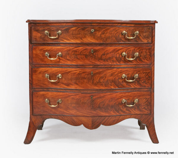 910 Sold George III Serpentine Chest Drawers attributed to Gillows of Lancaster 18TH Century