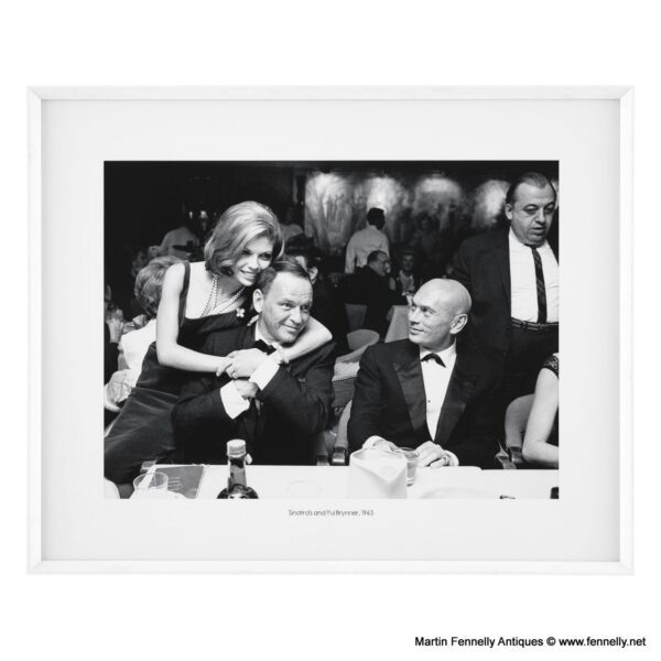 M150 Large Print of Nancy and Frank Sinatra as Yul Brynner looks on, 1965