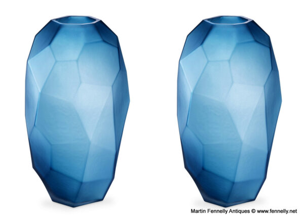 M134 Pair of Fly Vases in matte Blue and Geometric Design