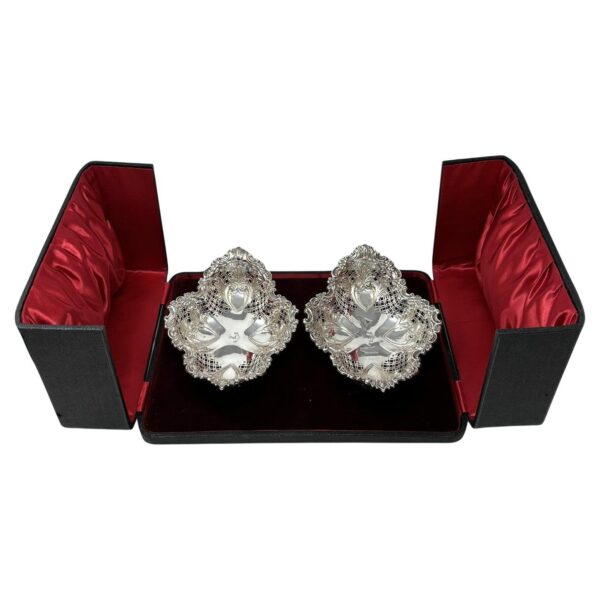 431 Antique Sterling Scottish Silver Pair Centerpieces Sweetmeat Candy Dishes 1900