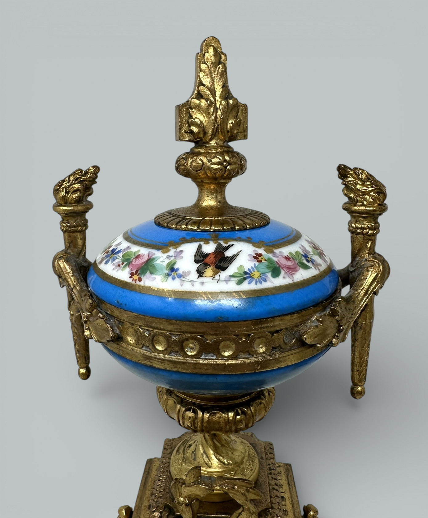 721 Sold Antique Pair Celeste Blue French Sèvres Porcelain Ormolu Urns Vases Garnitures - Image 7