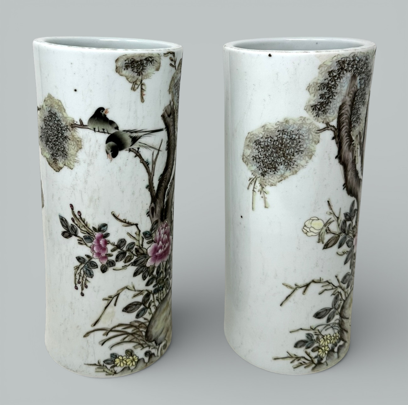 240 Antique Pair Rose Medallion Chinese Porcelain Brush Wash Vases arrtib. Liu Yucen - Image 11