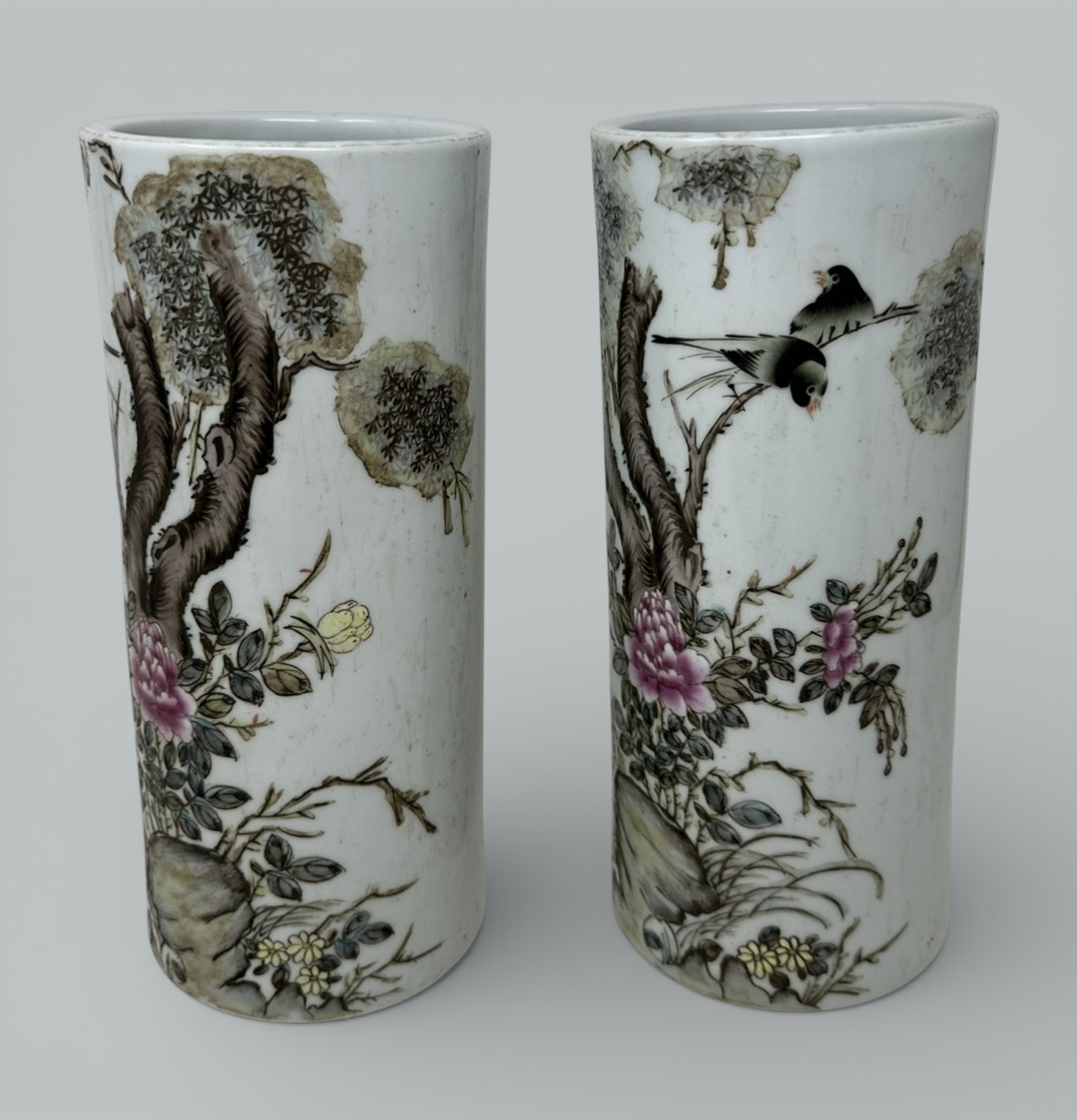 240 Antique Pair Rose Medallion Chinese Porcelain Brush Wash Vases arrtib. Liu Yucen - Image 3