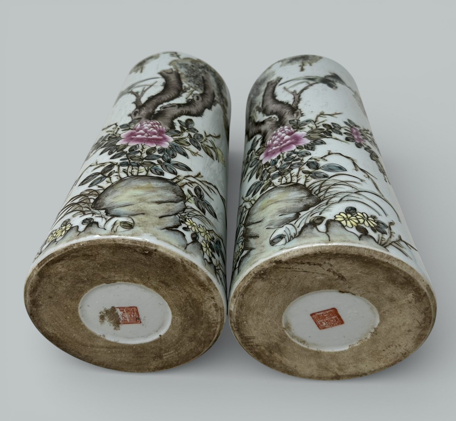 240 Antique Pair Rose Medallion Chinese Porcelain Brush Wash Vases arrtib. Liu Yucen - Image 5