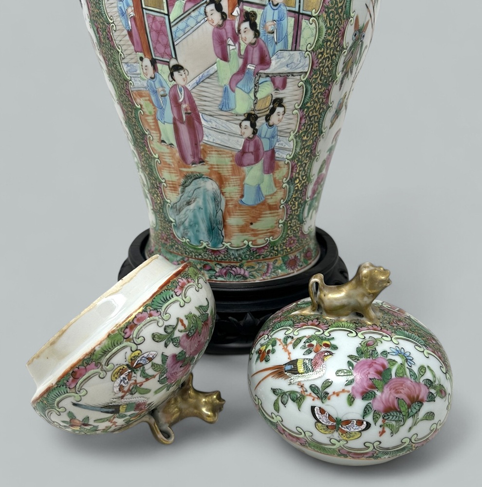 226 Antique Pair Famille Rose Medallion Canton Cantonese Chinese Foo Dog Vases Urns - Image 6