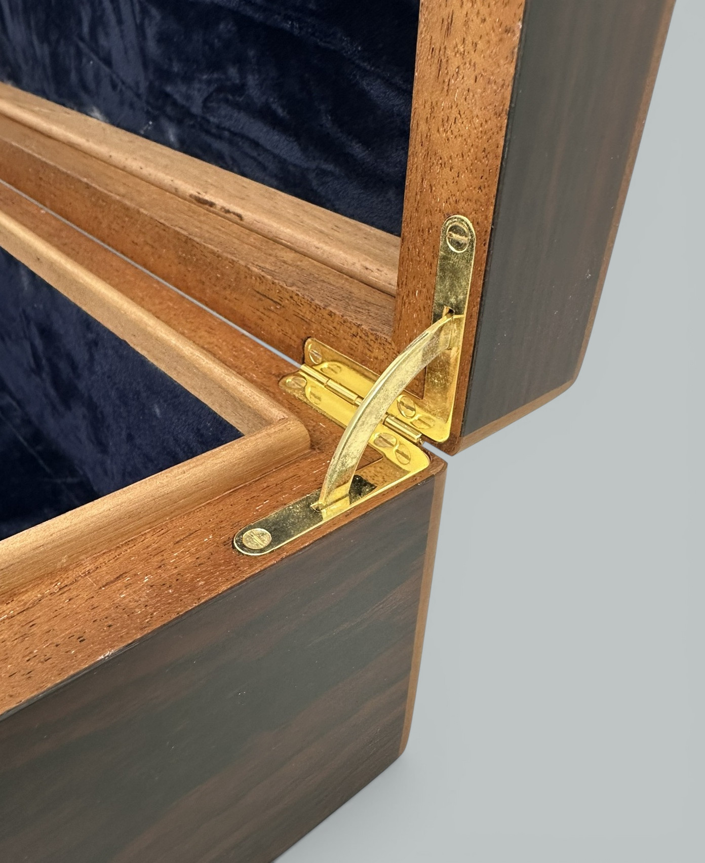 523 Rosewood Vintage Handmade Jewelry Casket Box Manning of Ireland Irish New - Image 7