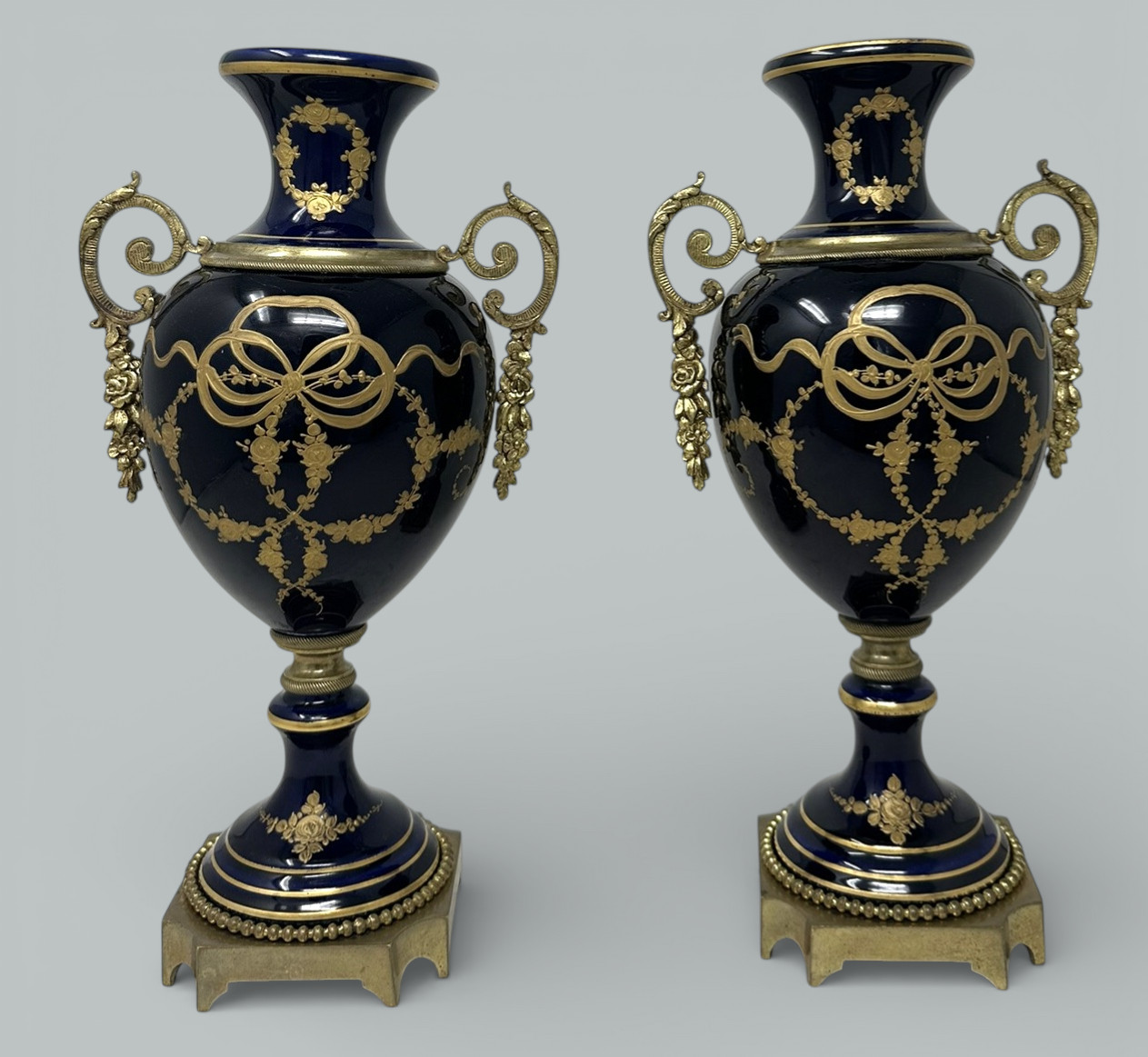 069 Antique Pair Cobalt Blue French Sèvres Porcelain Ormolu Urns Vases Garnitures - Image 2