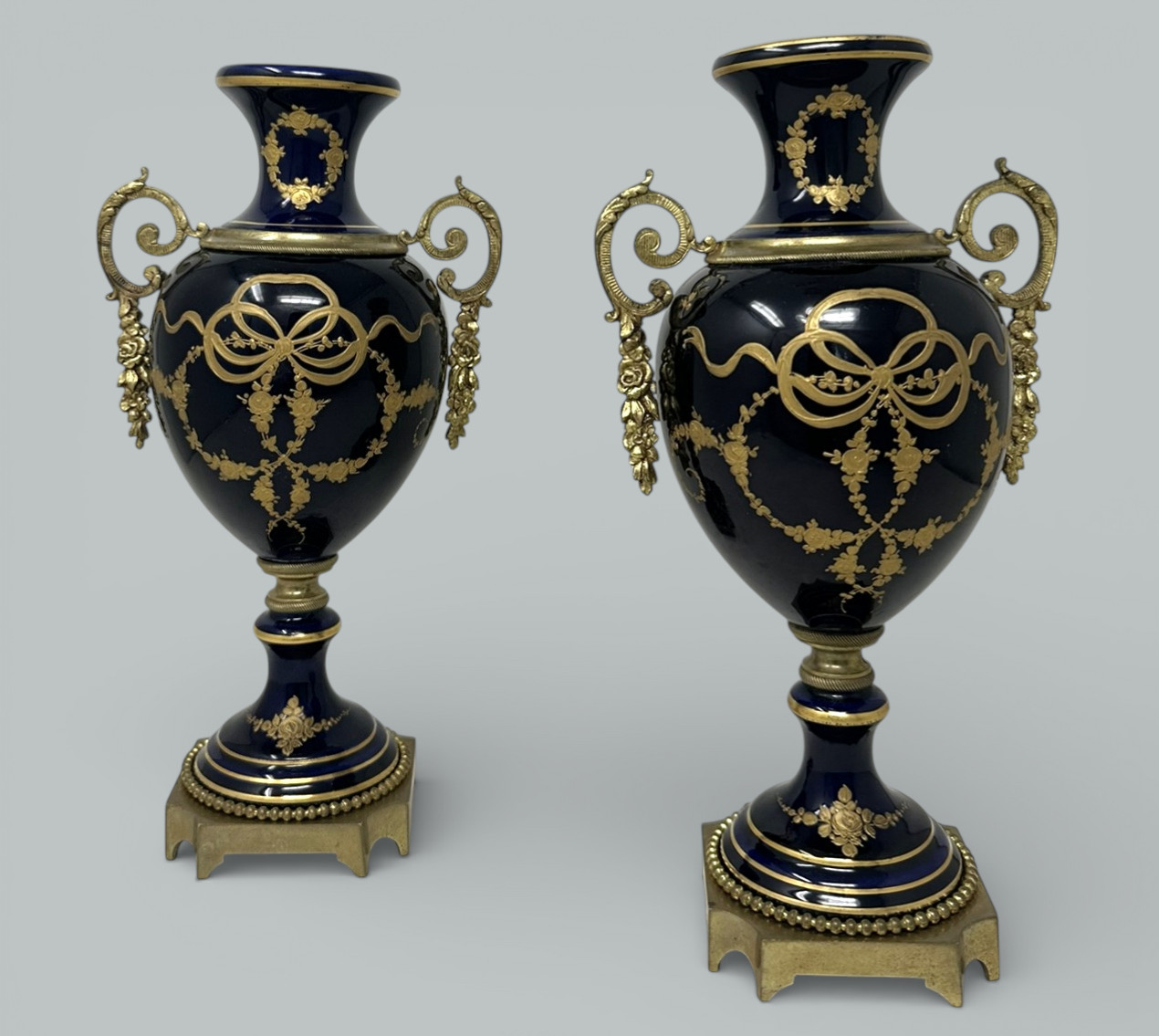 069 Antique Pair Cobalt Blue French Sèvres Porcelain Ormolu Urns Vases Garnitures - Image 3