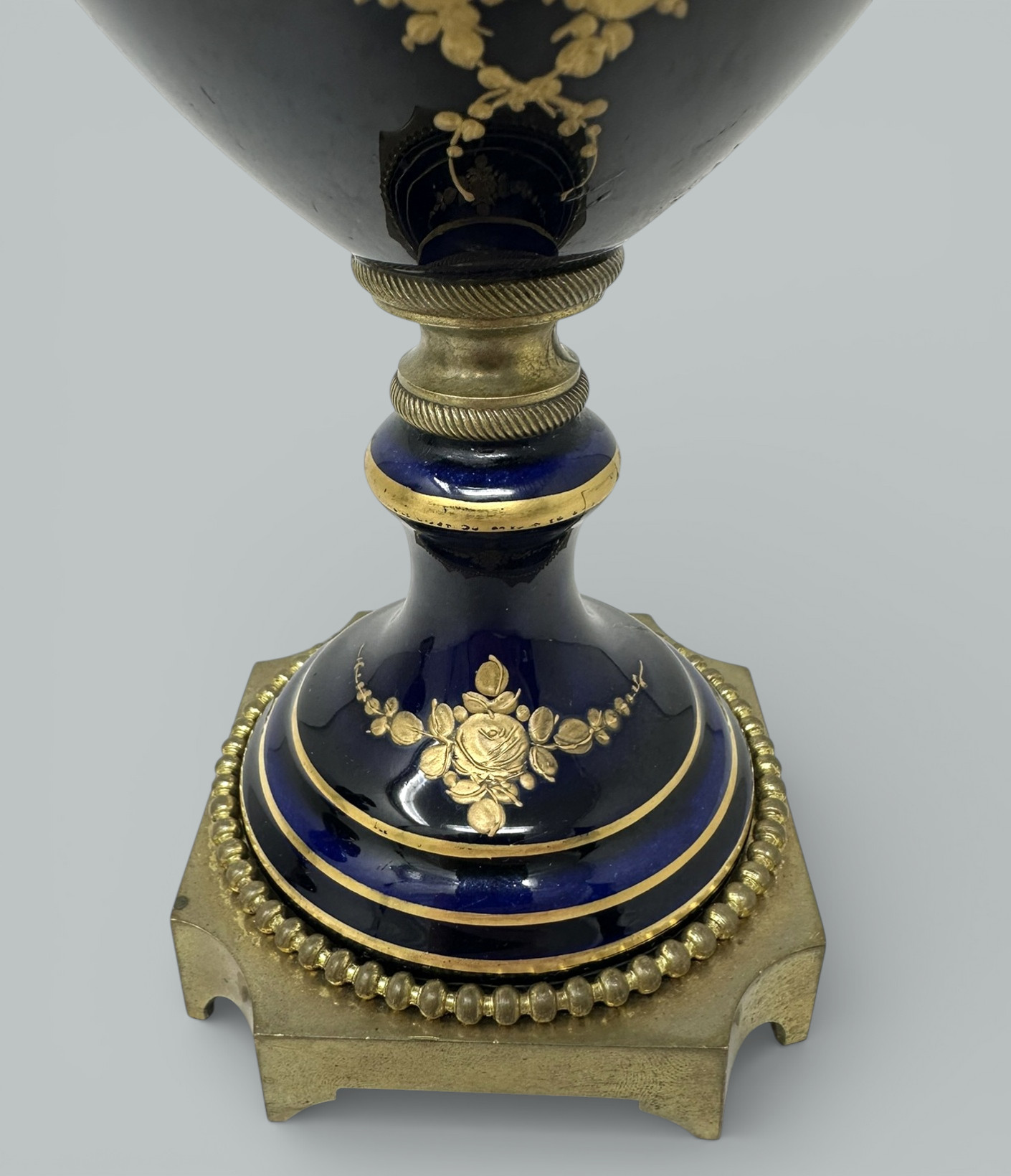 069 Antique Pair Cobalt Blue French Sèvres Porcelain Ormolu Urns Vases Garnitures - Image 6