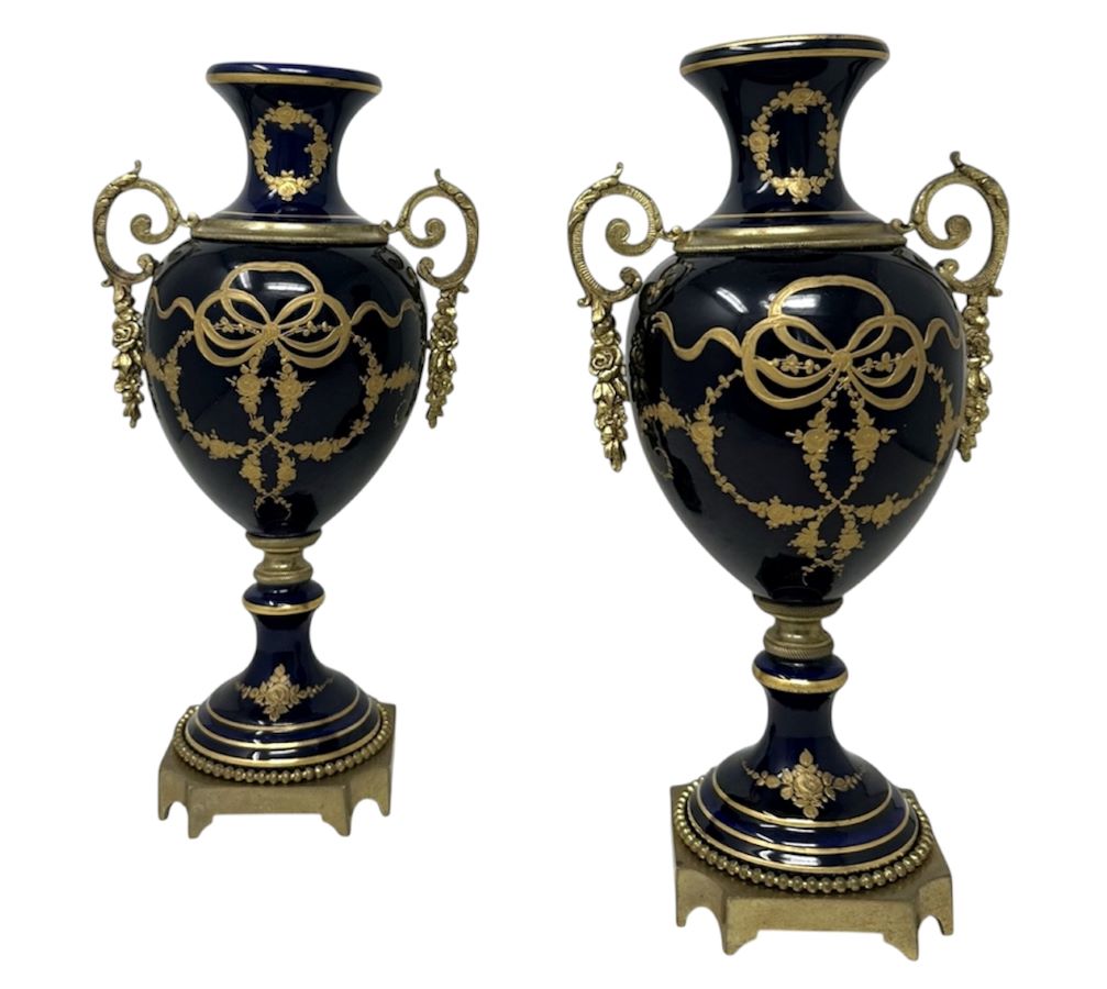 069 Antique Pair Cobalt Blue French Sèvres Porcelain Ormolu Urns Vases Garnitures